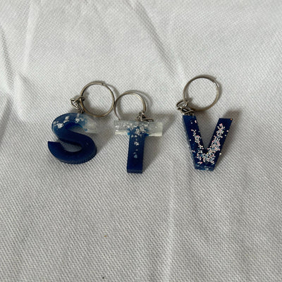 Personalized Resin Letter Keychain – Custom Black & Silver Initial Keyring | Handmade Gift for Her, Bridesmaid, Birthday, Wedding Favor