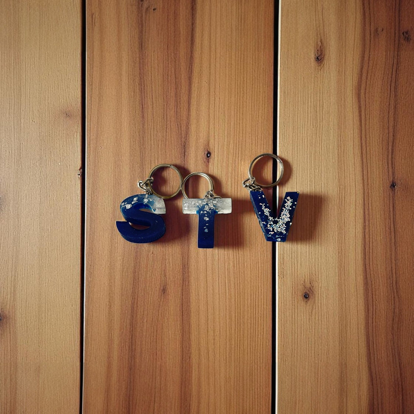 Personalized Resin Letter Keychain – Custom Black & Silver Initial Keyring | Handmade Gift for Her, Bridesmaid, Birthday, Wedding Favor