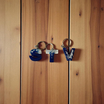 Personalized Resin Letter Keychain – Custom Black & Silver Initial Keyring | Handmade Gift for Her, Bridesmaid, Birthday, Wedding Favor