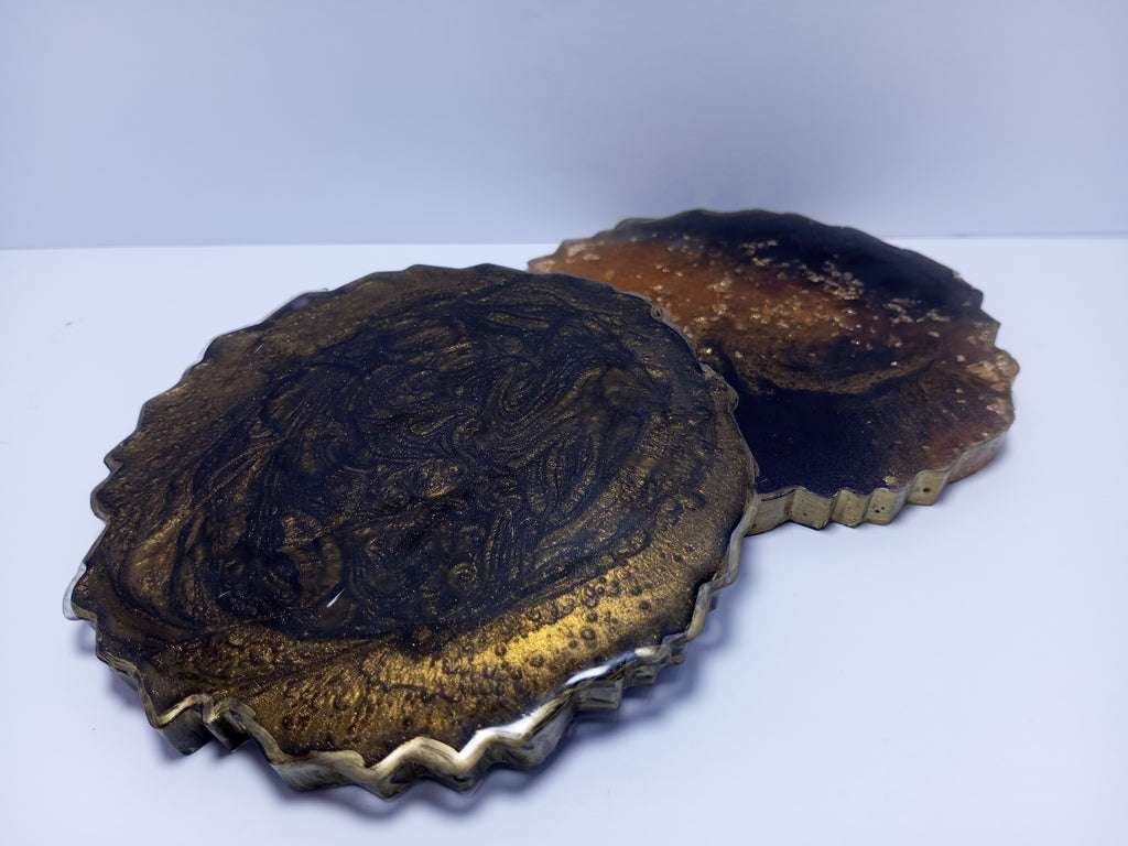 Handmade Resin Serving Tray. Perfect gifts for weddings / birthday / christmas / Mother’s Day / anniversary. Unique designs that you won’t find anywhere else!
