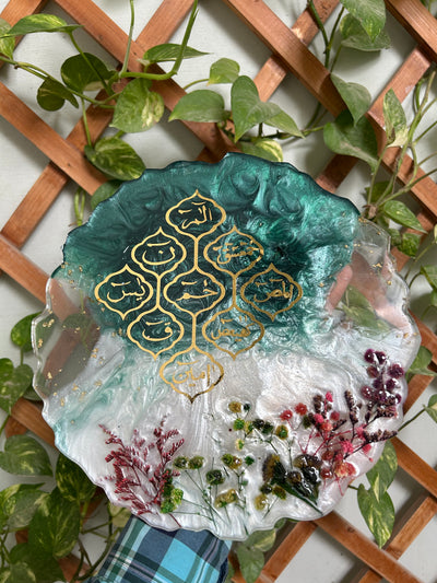 Elegant Resin Decorative Plate with Islamic Calligraphy & Dried Flowers