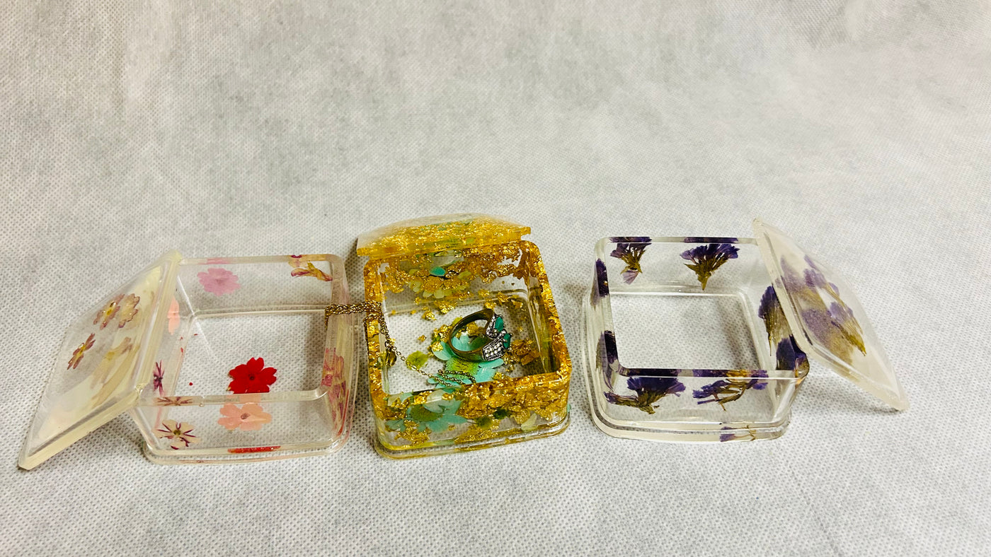 three Pressed flower jewelry boxes, personalized jewelry box, jewelry organizer box, custom jewlery box, press box, custom jewelry box, resin box