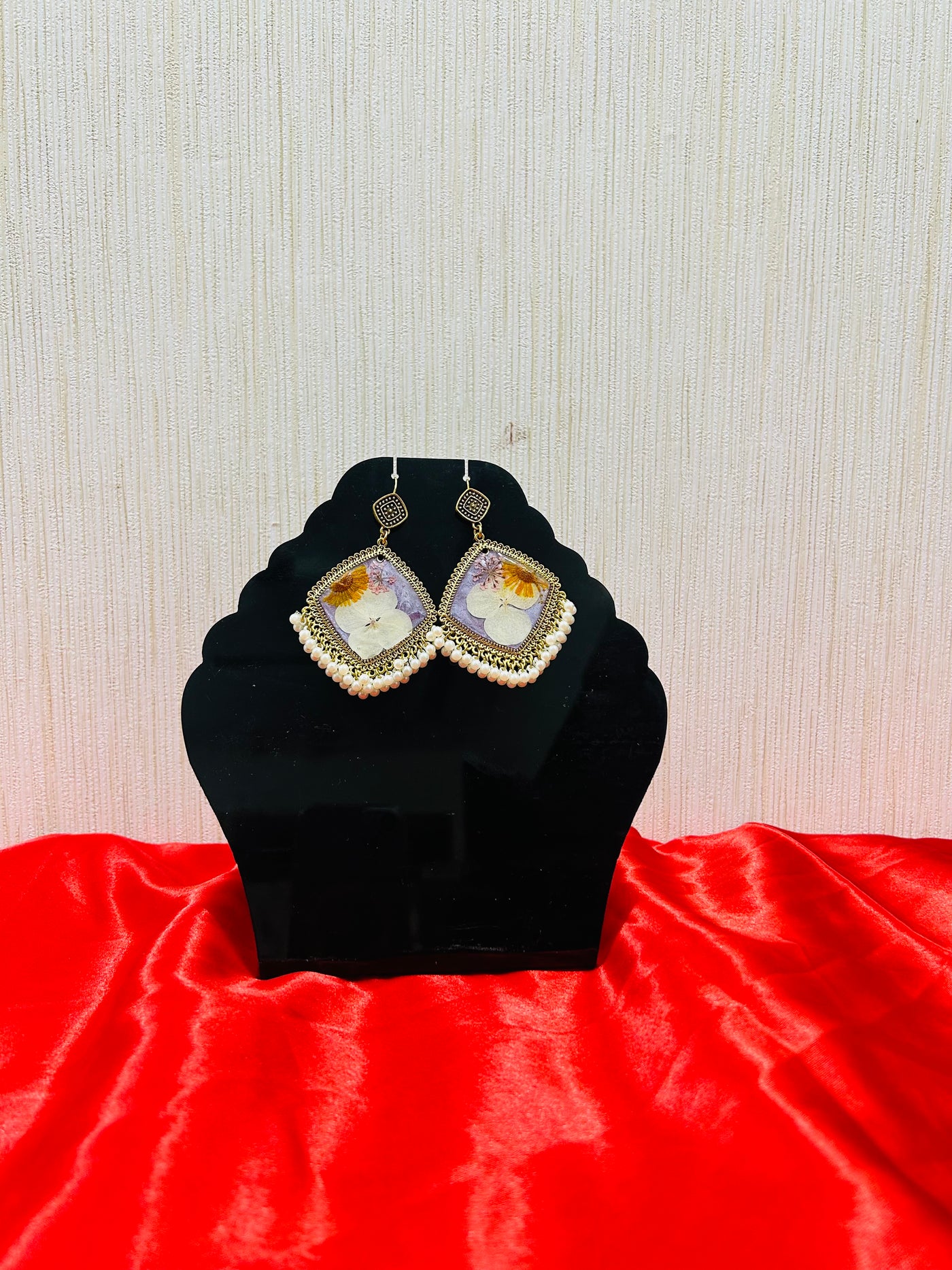 Handmade Resin Earrings with Motia & Mixed Flowers