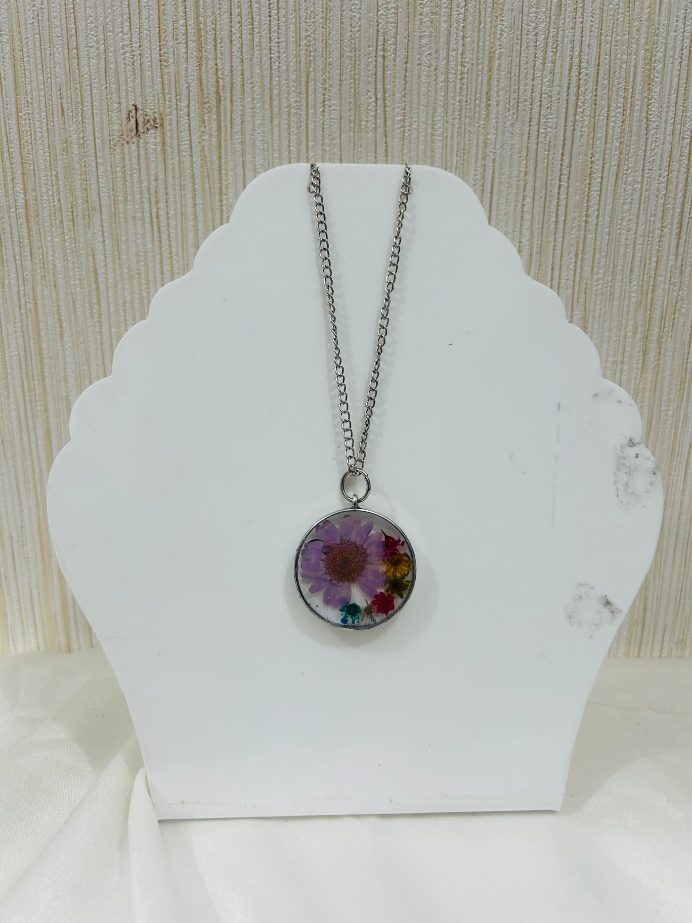 Round Resin Locket Chain with Purple Flower