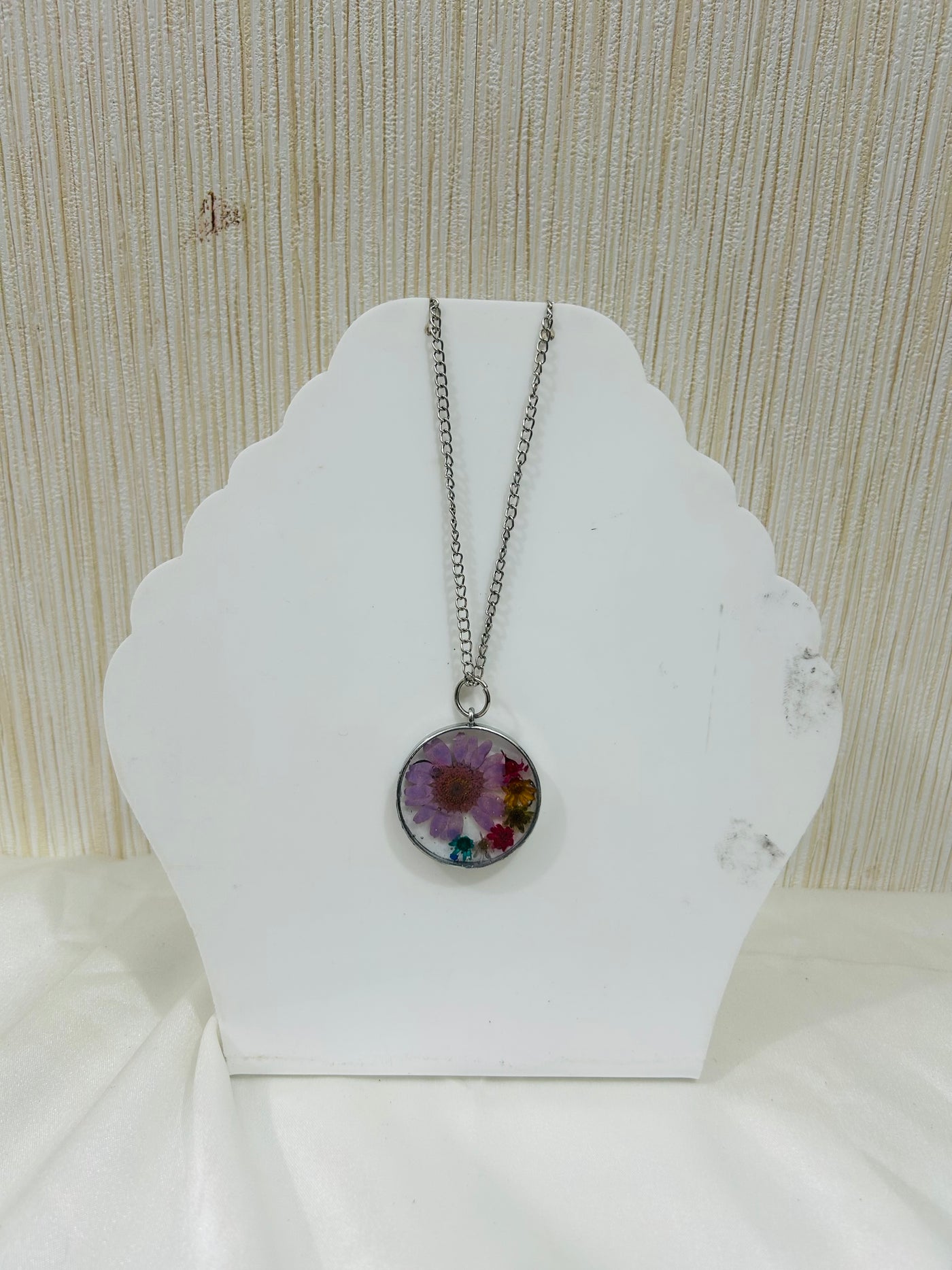 Round Resin Locket Chain with Purple Flower