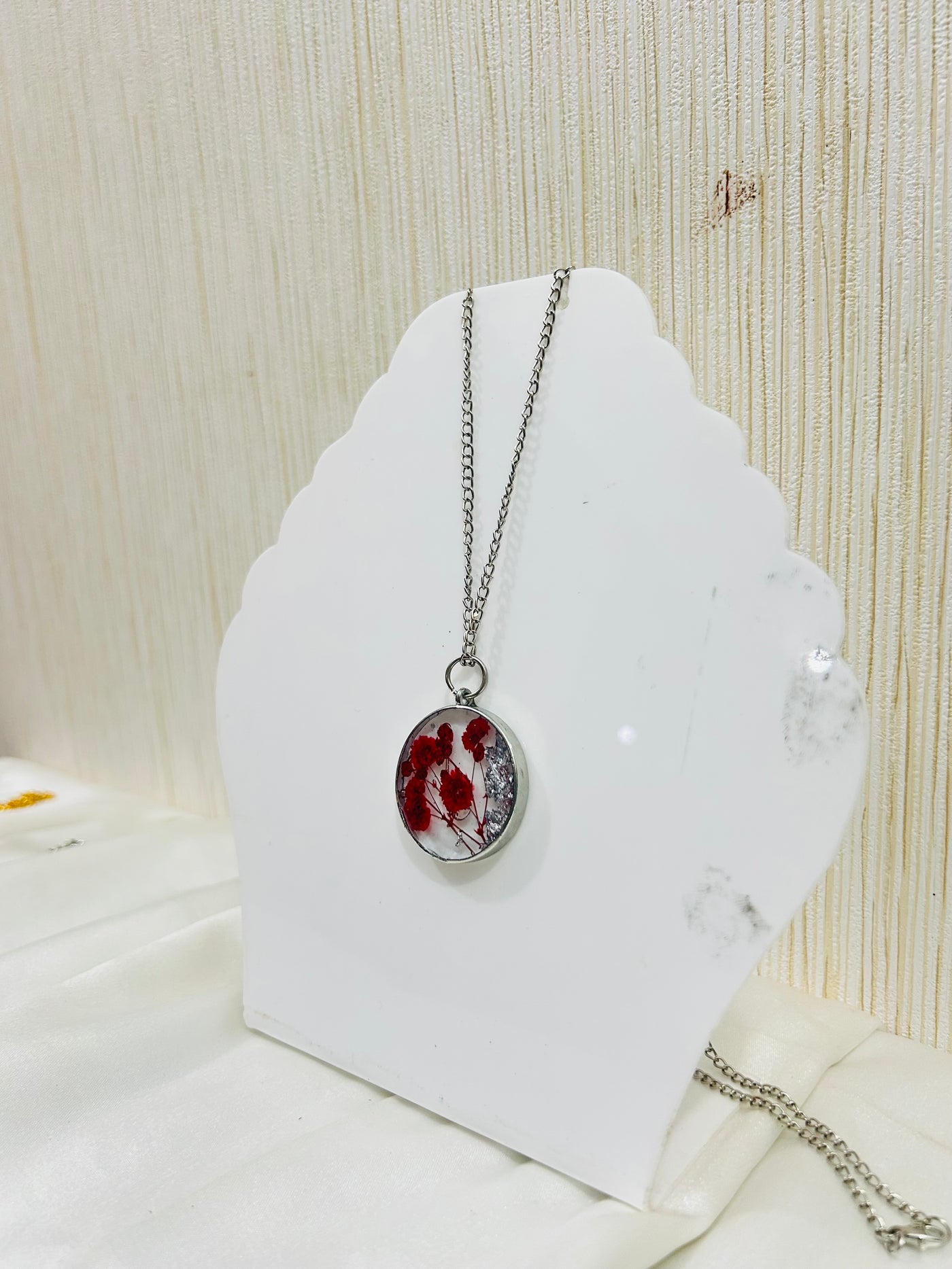 Round Resin Locket Chain with Purple Flower