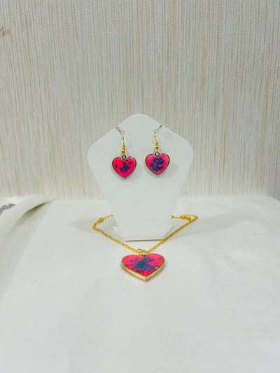 ❤️ Heart Shape Resin Jewelry Set (Necklace & Earrings)