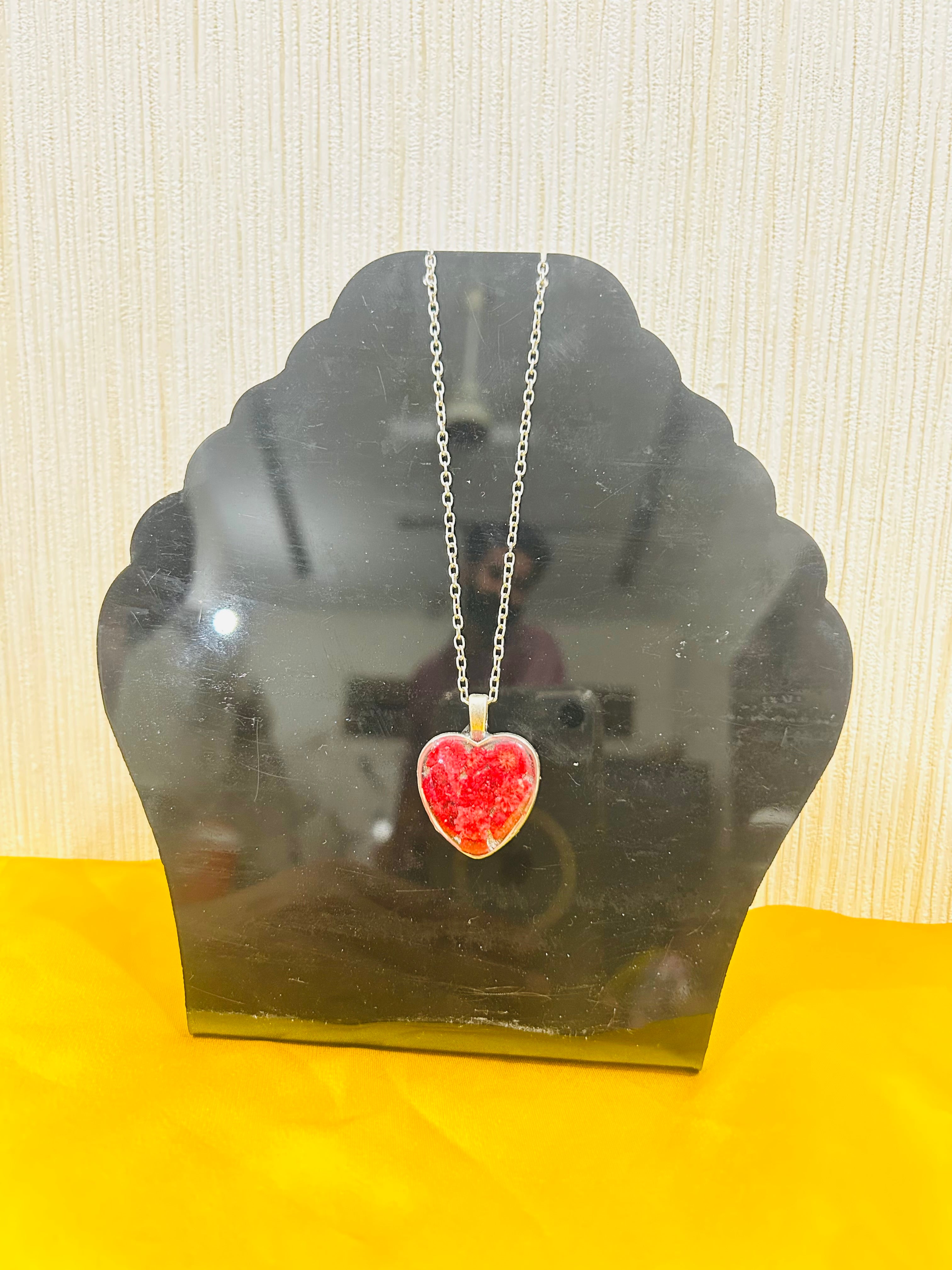 Heart Shape Black Resin Chain Locket with Red Flower