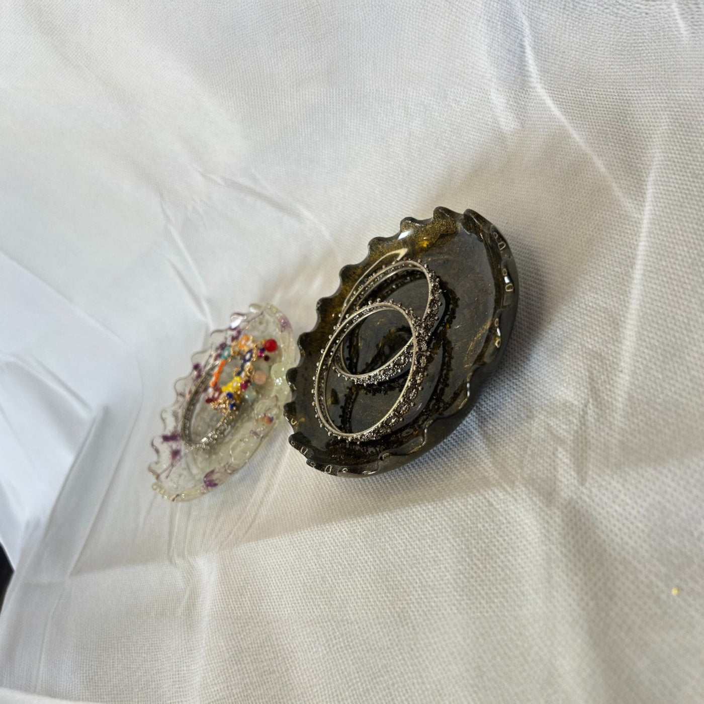 Real Flower two round trays for jewellery- House Warming,Wedding Bouquet preservation, round Dish, round Jewellery Tray, Resin Tray