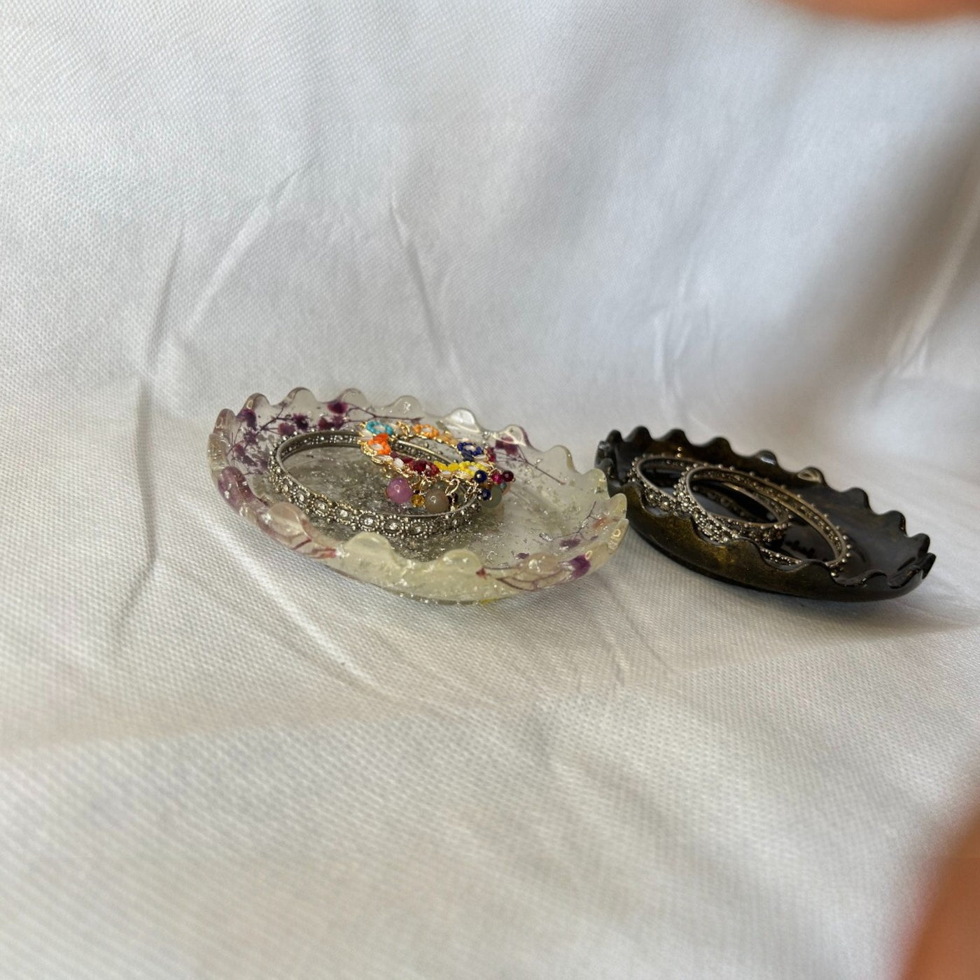 Real Flower two round trays for jewellery- House Warming,Wedding Bouquet preservation, round Dish, round Jewellery Tray, Resin Tray