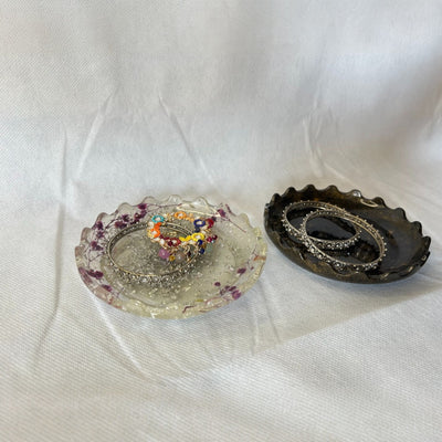 Real Flower two round trays for jewellery- House Warming,Wedding Bouquet preservation, round Dish, round Jewellery Tray, Resin Tray