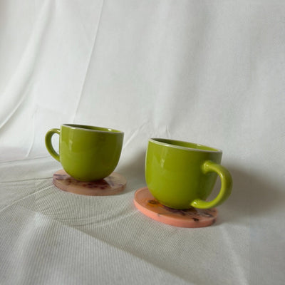 Pink Resin Tea Coaster Set – Round Shape with Real Preserved Flowers (2 Pieces)