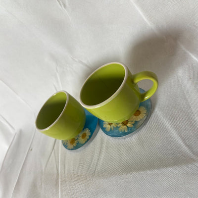 Sea Blue Resin Tea Coaster Set – Round Shape with Real white Preserved Flowers (2 Pieces)