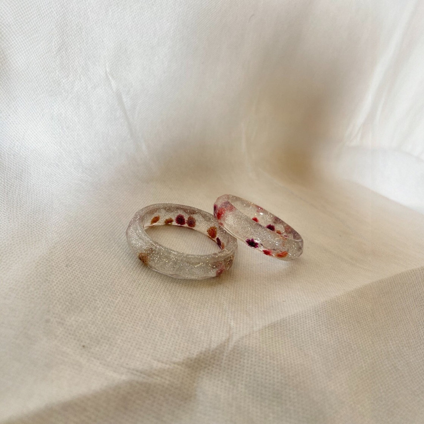 Set of 2 Transparent Resin Bangles – Filled with Real Preserved Flowers,Transparent Resin Jewelry  Preserved Flower Accessories ,